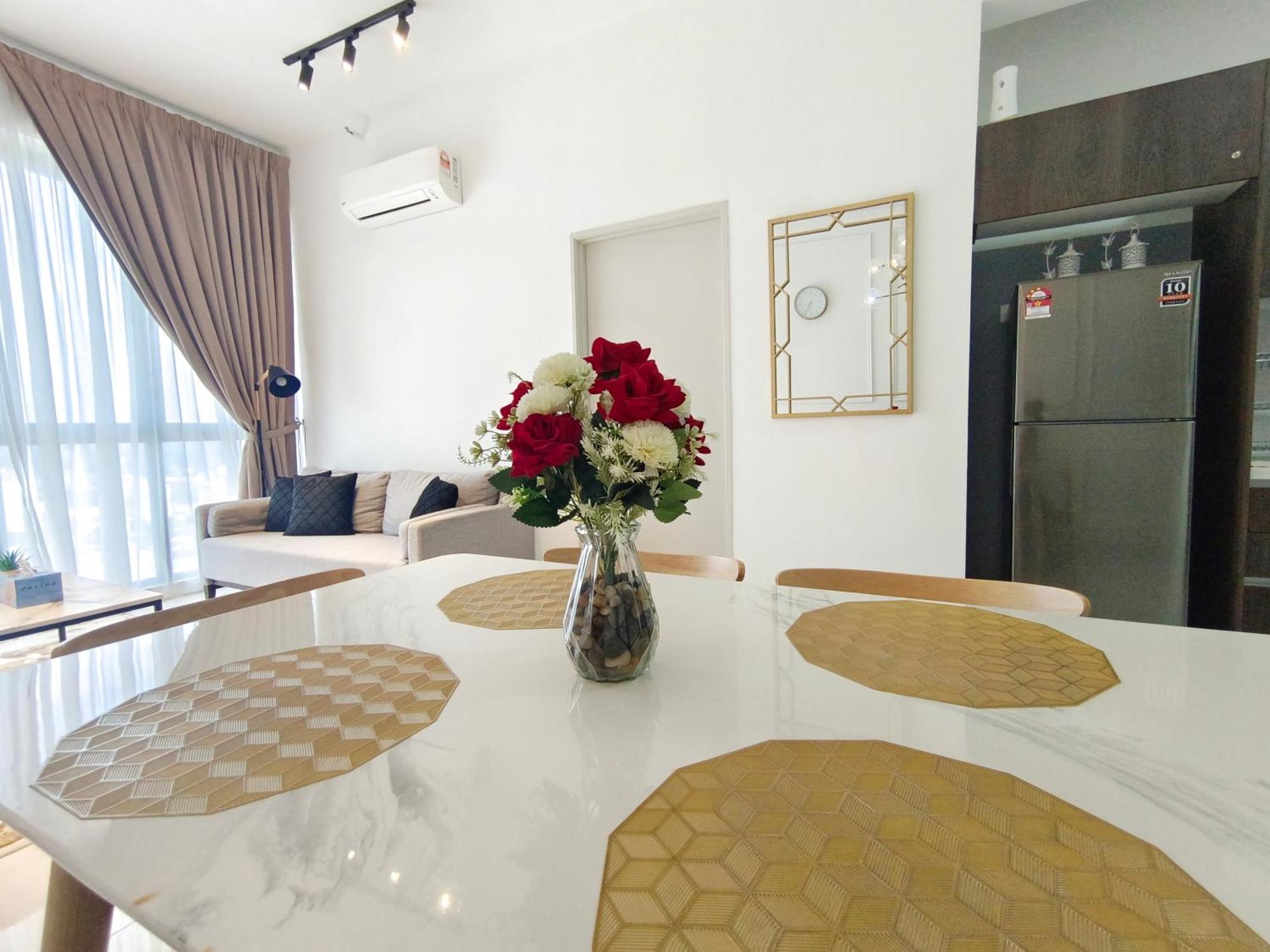 One Bedroom Troika Kota Bharu By Aghome, Modern Design Dış mekan fotoğraf
