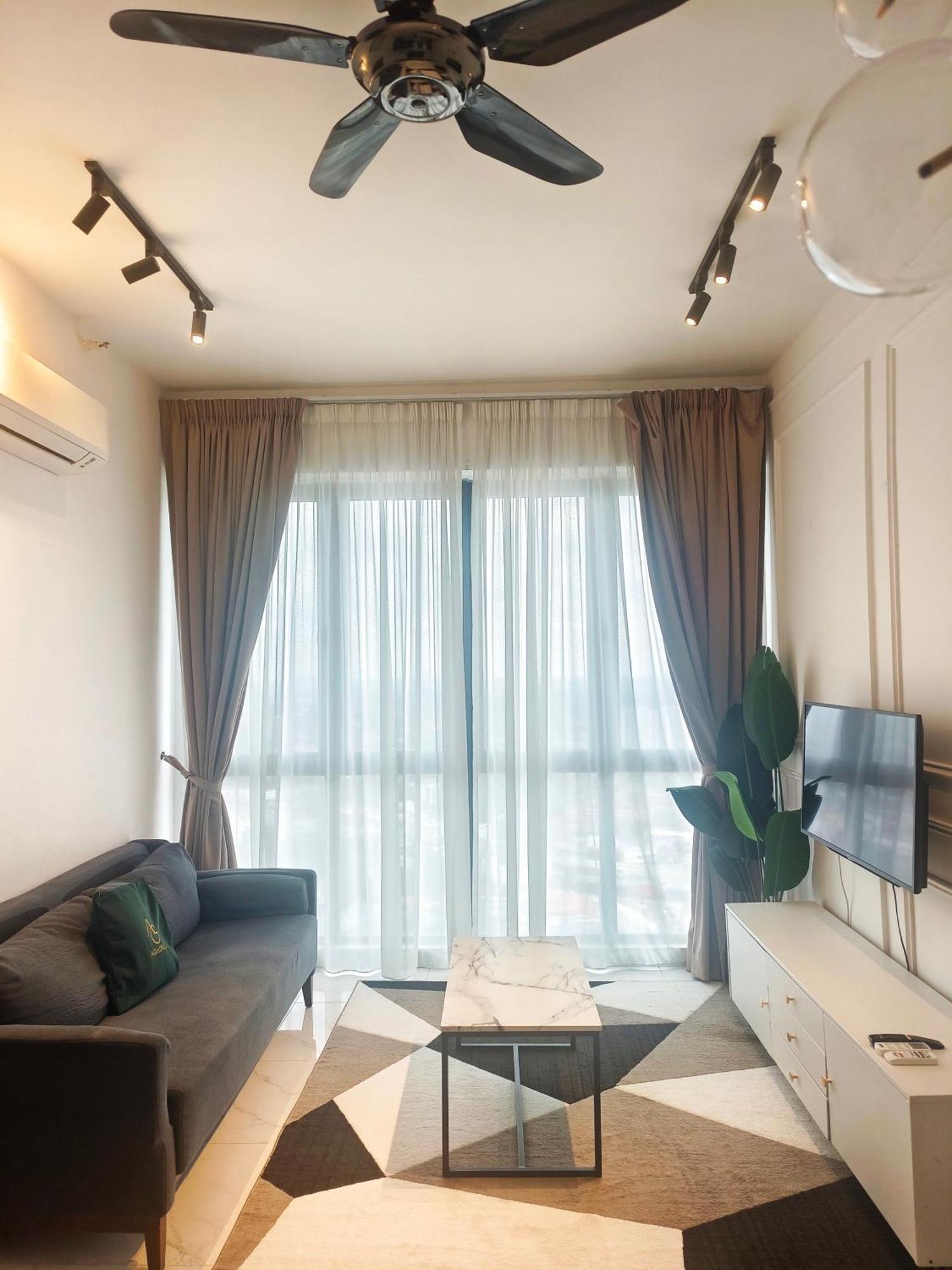 One Bedroom Troika Kota Bharu By Aghome, Modern Design Dış mekan fotoğraf